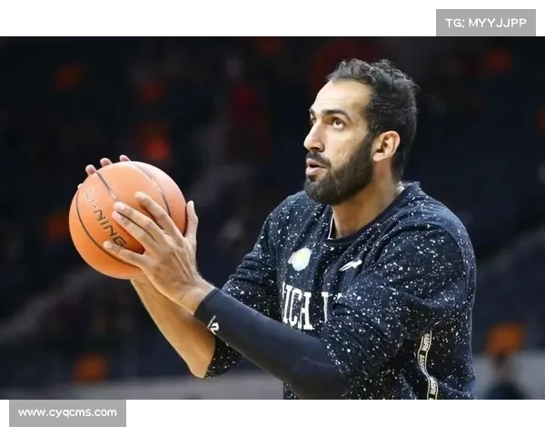 哈达迪坚持不退役的深层原因及球队应对策略分析与未来发展方向探讨